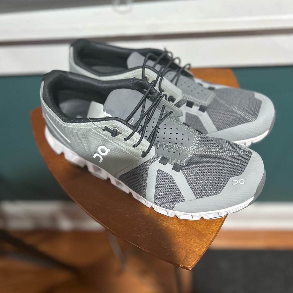 On Running Men's Athletic Shoes - Black